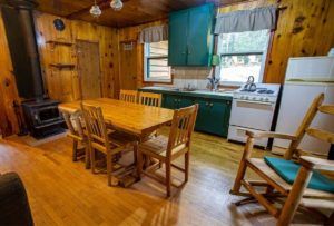 LAC COURNOYER CHALET – Pourvoirie Club Hosanna