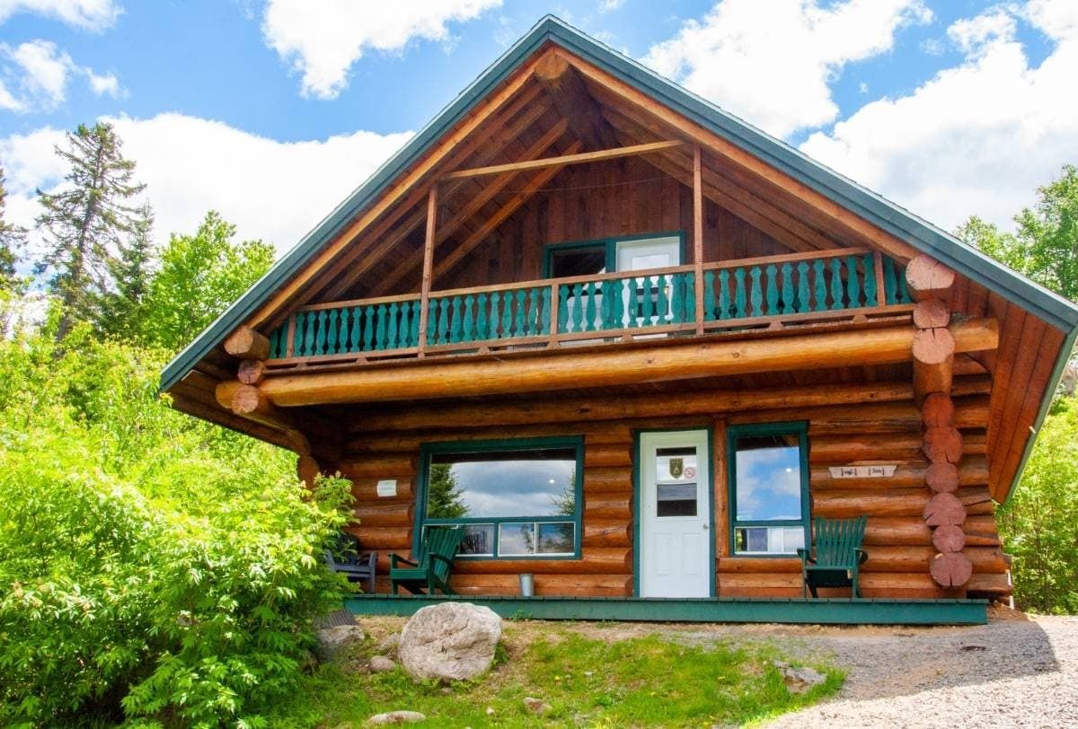 LAC ST-MICHEL CABIN – Pourvoirie Club Hosanna