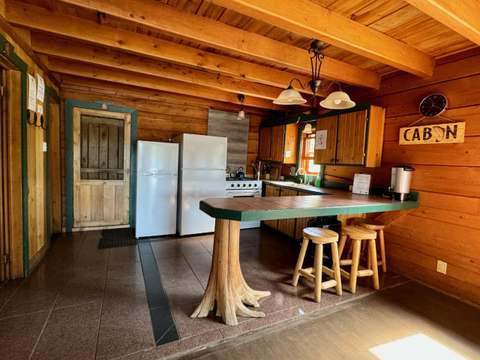 LE GRAND-DUC CABIN – Pourvoirie Club Hosanna