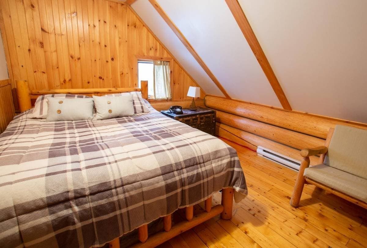 Cabin LE TRAPPEUR CHALET — Pourvoirie Club Hosanna – Pourvoirie Club Hosanna
