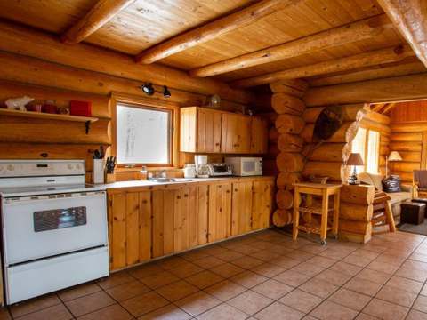 LE TRAPPEUR CHALET – Pourvoirie Club Hosanna