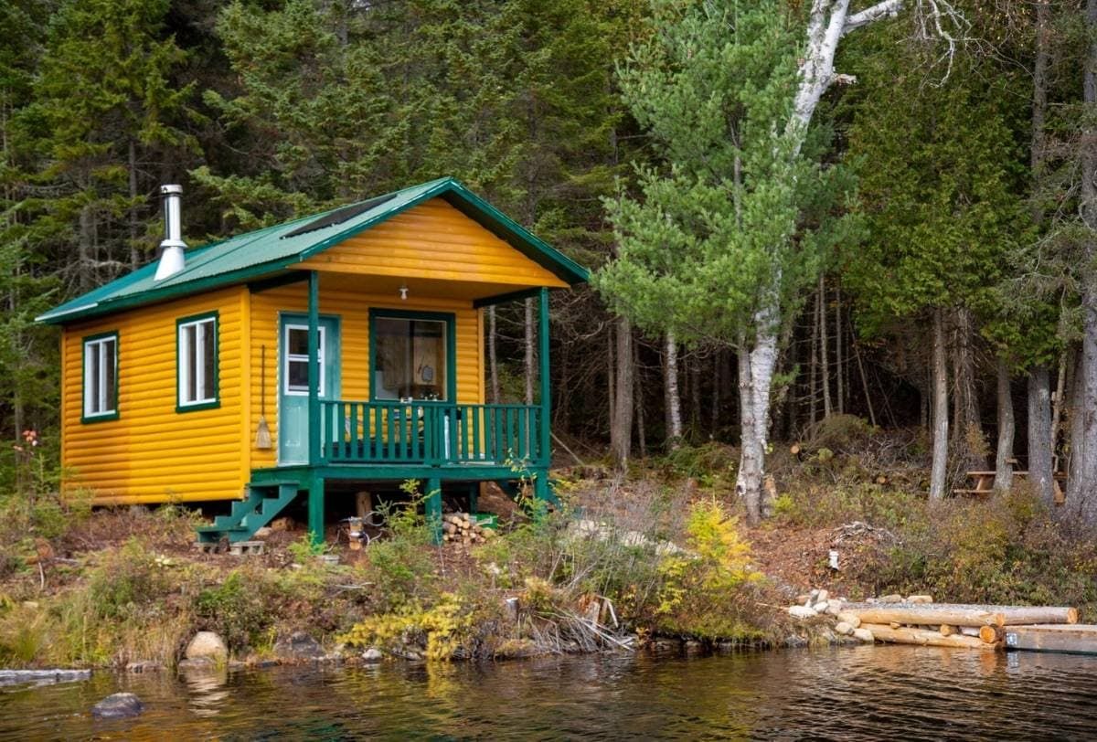 TRAVERSE CABIN — Pourvoirie Club Hosanna – Pourvoirie Club Hosanna
