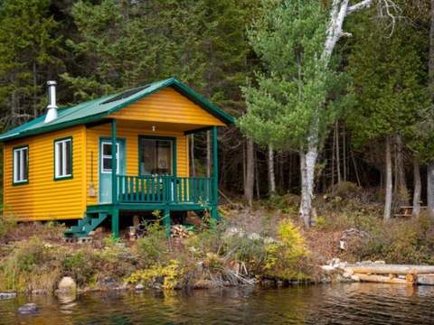 TRAVERSE CABIN – Pourvoirie Club Hosanna