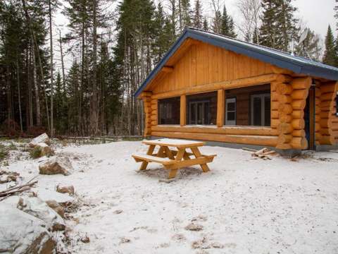 CHALET PÉKAN – Pourvoirie Club Hosanna