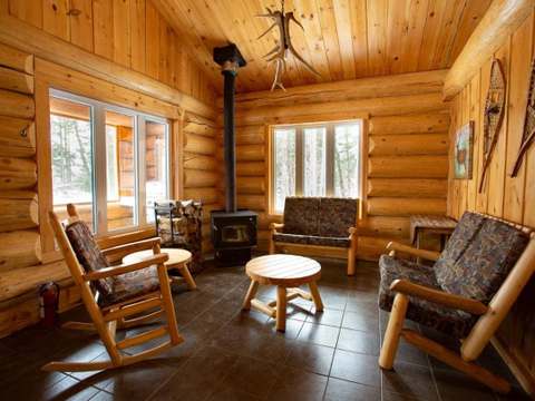 CHALET PÉKAN – Pourvoirie Club Hosanna