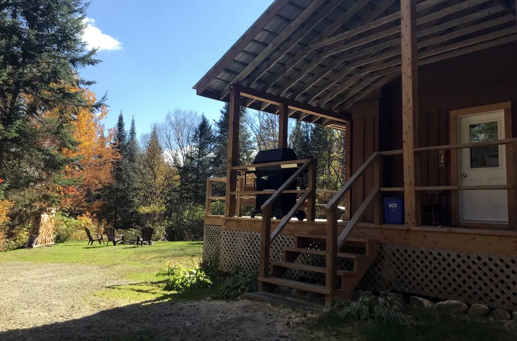 Chalet Hiya — Pourvoirie Club Rossignol – Pourvoirie Club Rossignol