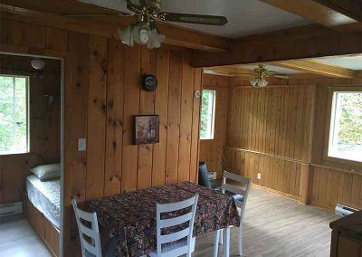 SQUIRREL CABIN — Pourvoirie Coin Lavigne – Pourvoirie Coin Lavigne
