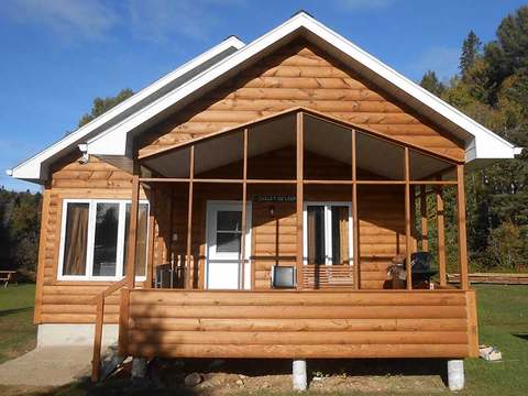 DU LOUP CABIN – Pourvoirie Coin Lavigne