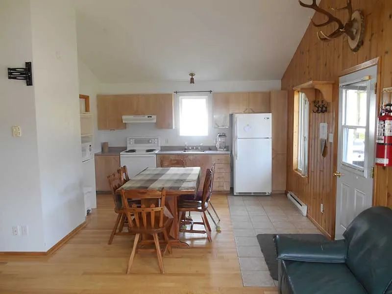 DU RENARD CABIN — Pourvoirie Coin Lavigne – Pourvoirie Coin Lavigne