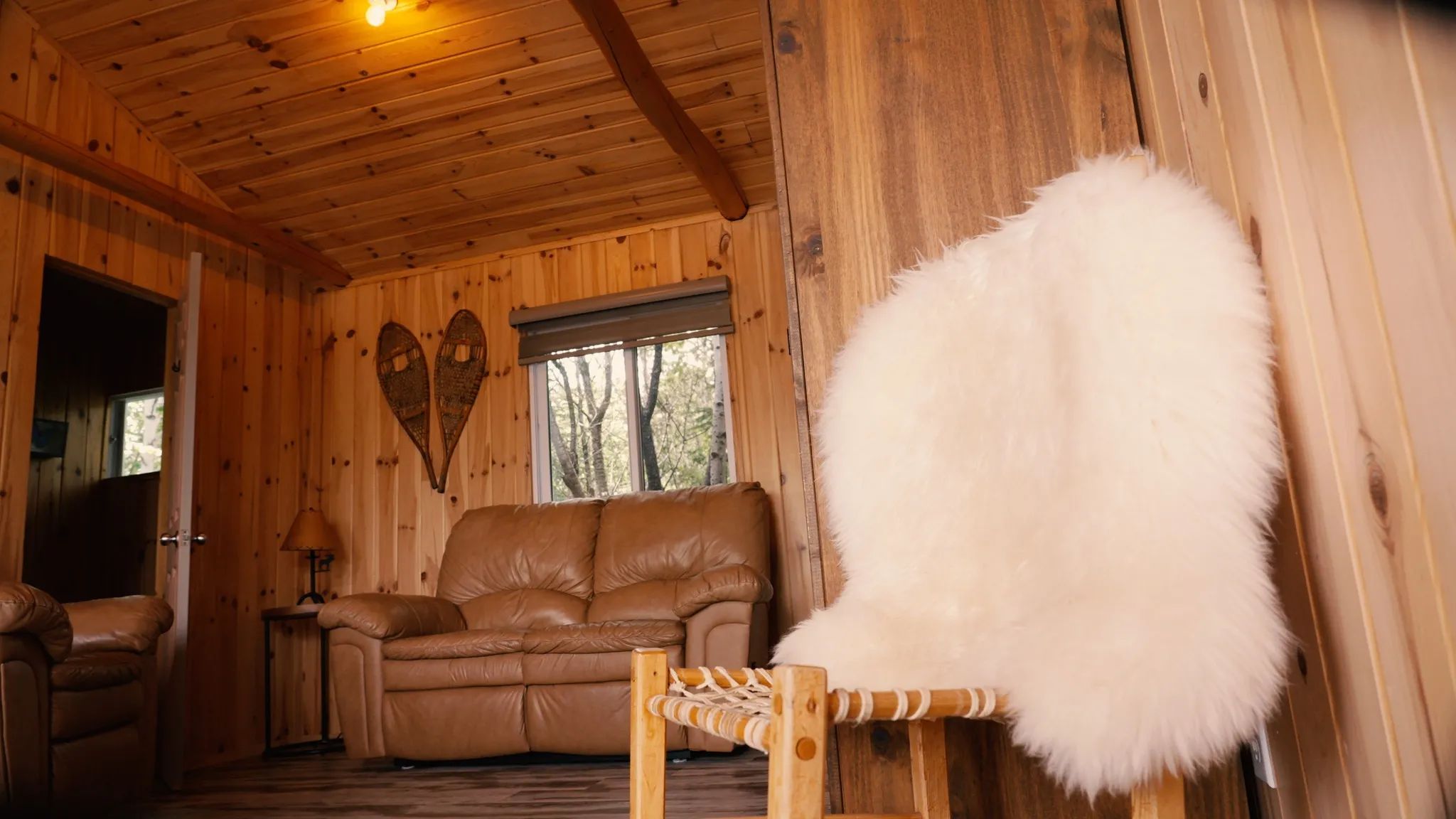 Chalet Chouette Épervière — Pourvoirie Damville – Pourvoirie Damville
