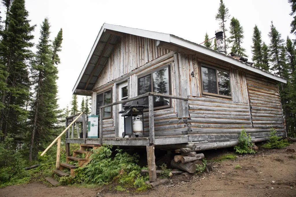 Chalet #4 — Pourvoirie de l'Ours Brun – Pourvoirie de l'Ours Brun