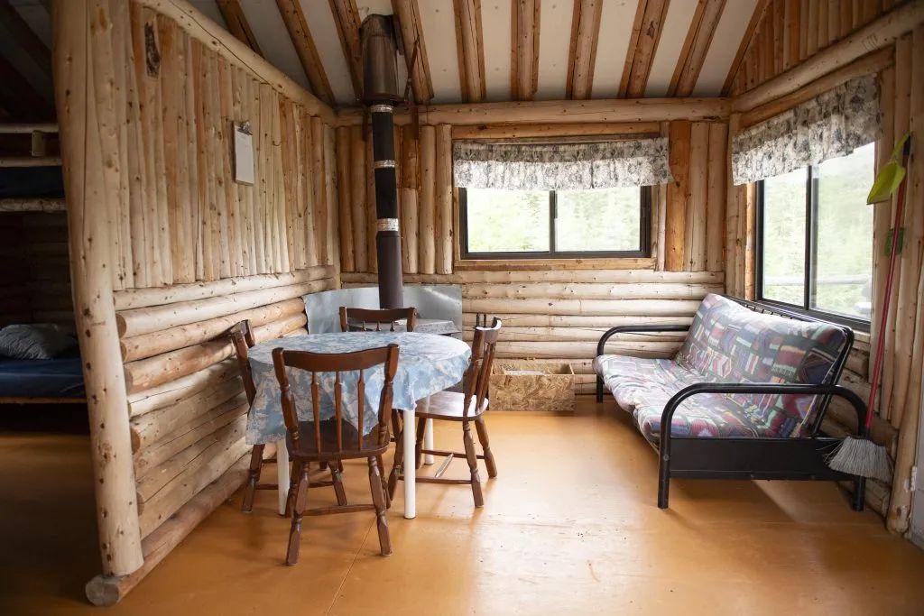 Chalet #4 — Pourvoirie de l'Ours Brun – Pourvoirie de l'Ours Brun
