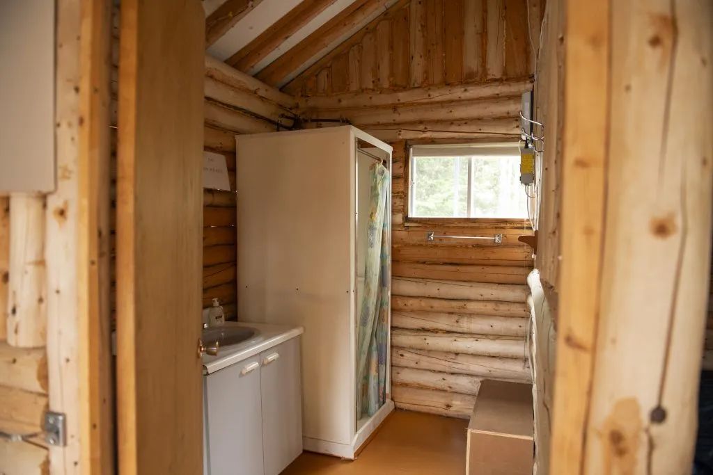 Chalet #4 — Pourvoirie de l'Ours Brun – Pourvoirie de l'Ours Brun
