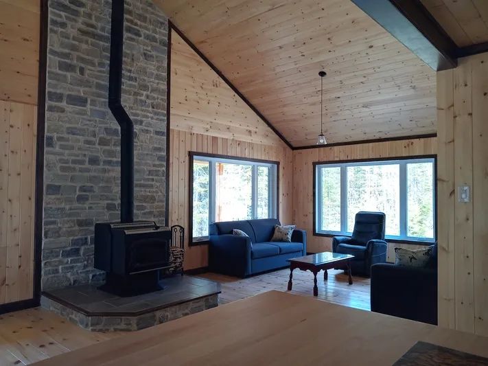 Cabin LE TOULADI CHALET — Pourvoirie de la Seigneurie du Lac Métis – Pourvoirie de la Seigneurie du Lac Métis