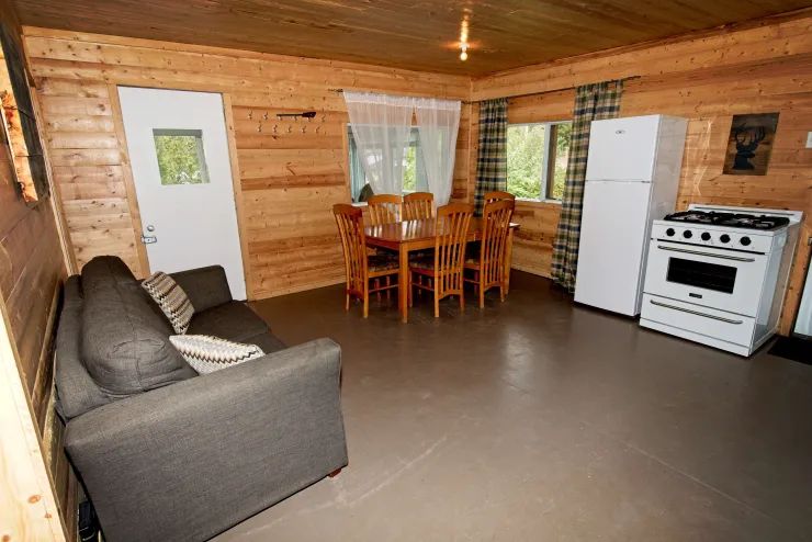 CHALET 2 — Pourvoirie des Grands Ducs – Pourvoirie des Grands Ducs