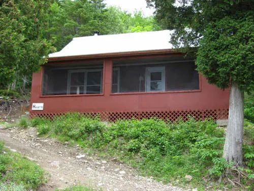 Chalet Hugette – Pourvoirie des Lacs Roger et Faucille