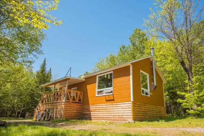 DANIELLE'S CABIN – DANIELLE'S CABIN