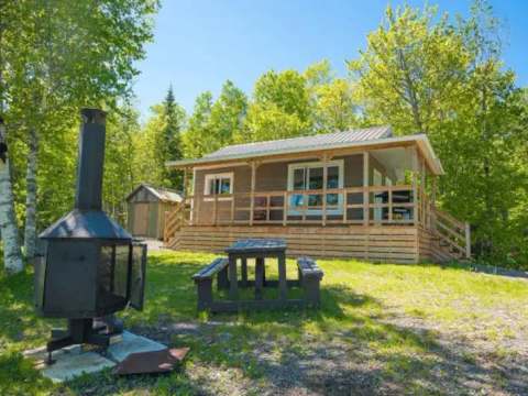 Chalet du Repos – Pourvoirie des Trois Lacs