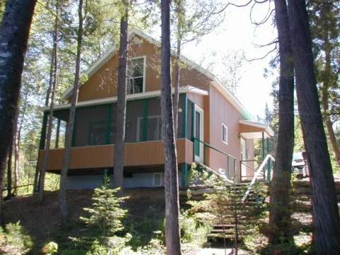 CHALET 14 – Pourvoirie Domaine Bazinet
