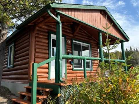 CABIN 4 – Pourvoirie Domaine Bazinet