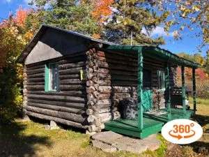 L'HERMINE CABIN – L'HERMINE CABIN