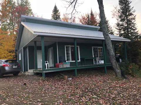 THE MALLARD CHALET – Pourvoirie Domaine du Renard Bleu