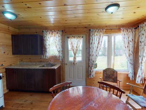 CABIN 9 - CATHERINE – Pourvoirie du Club Bataram