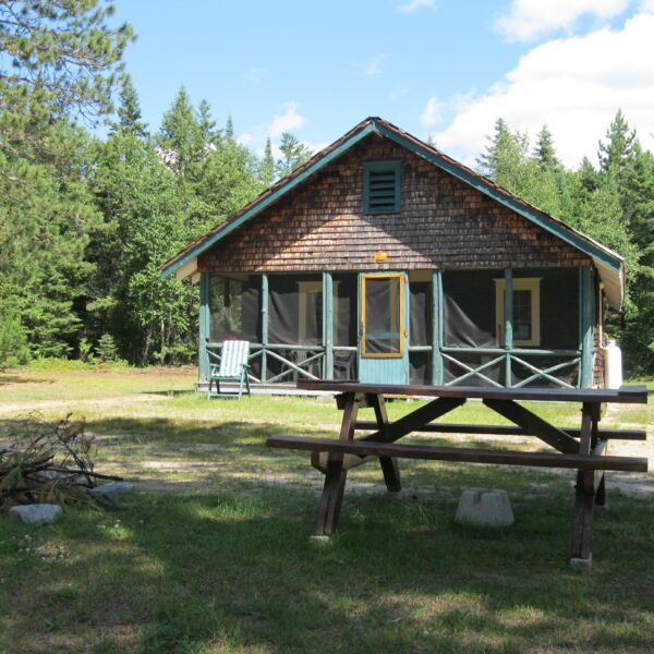 CHALET L'OURS — Pourvoirie du Club Gatineau – Pourvoirie du Club Gatineau