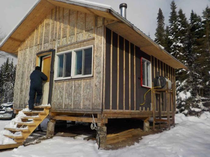 CHALET 9 COUDES — Pourvoirie du Lac à l'Ours Blanc – Pourvoirie du Lac à l'Ours Blanc