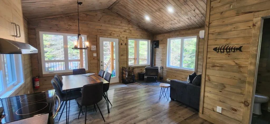 CHALET L'EVASION — Pourvoirie du Lac Berval – Pourvoirie du Lac Berval