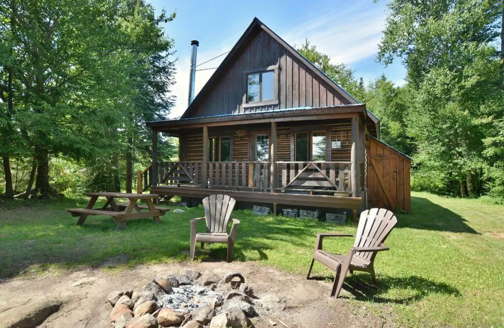 L'INTIME CABIN — Pourvoirie du Lac Berval – Pourvoirie du Lac Berval