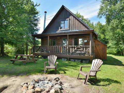 L'INTIME CABIN – Pourvoirie du Lac Berval