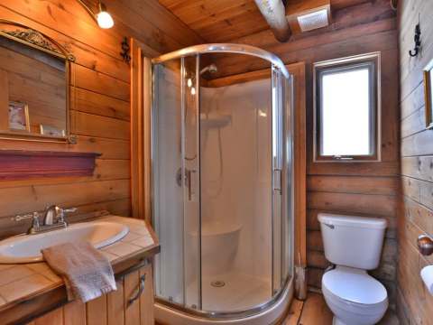 L'INTIME CABIN – Pourvoirie du Lac Berval