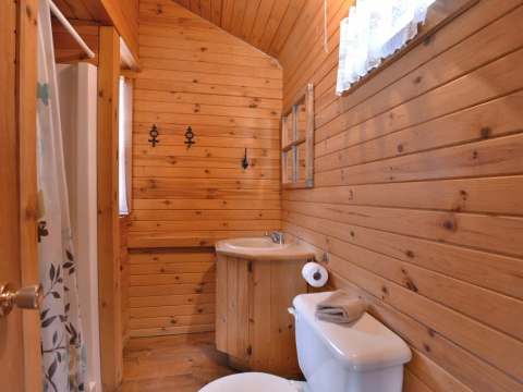 CHALET LE CASTOR – Pourvoirie du Lac Berval