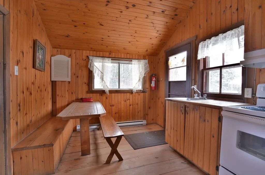 CHALET LE CASTOR – Pourvoirie du Lac Berval