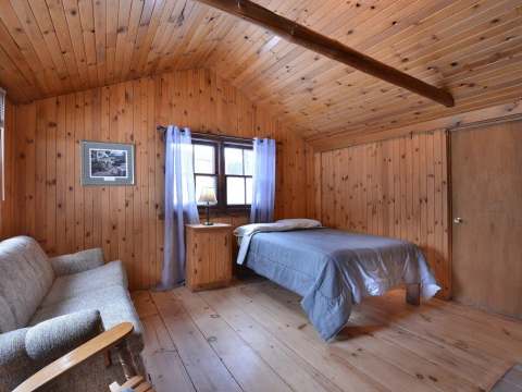 CHALET LE CASTOR – Pourvoirie du Lac Berval