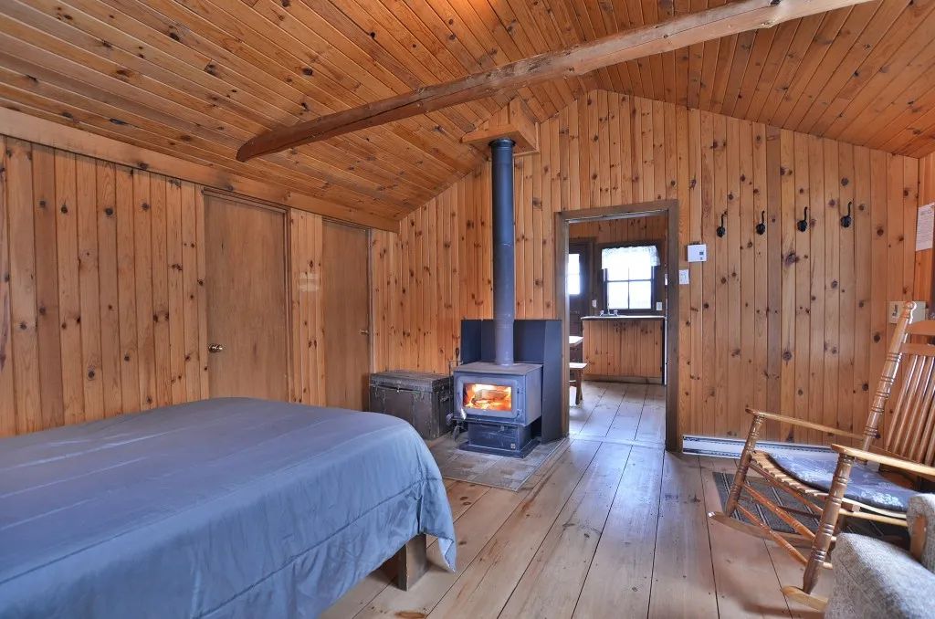 CHALET LE CASTOR – Pourvoirie du Lac Berval