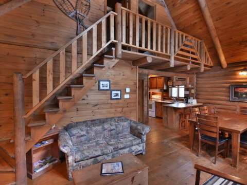 LE CHAMPÊTRE CABIN – Pourvoirie du Lac Berval