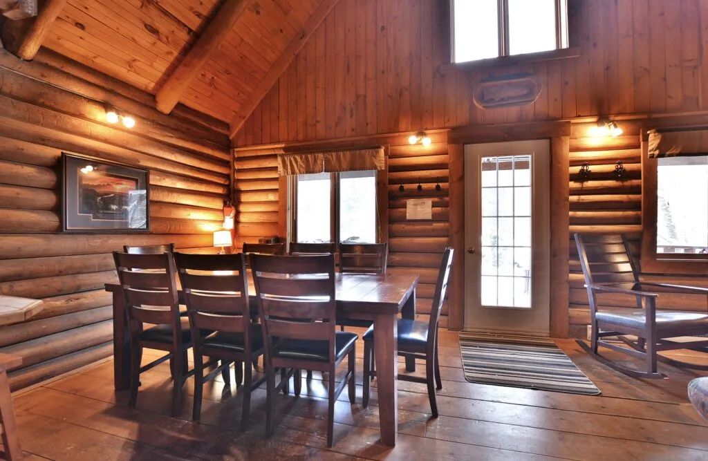 LE CHAMPÊTRE CABIN – Pourvoirie du Lac Berval