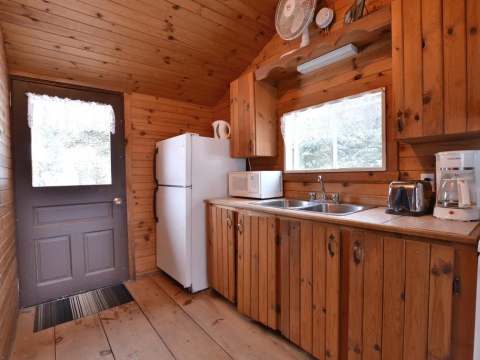 LE HUARD CABIN – Pourvoirie du Lac Berval