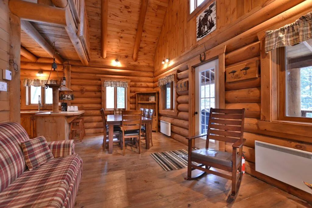 LE PÊCHEUR CHALET – Pourvoirie du Lac Berval