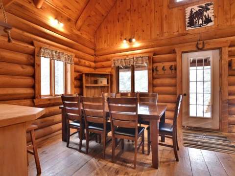 LE PÊCHEUR CHALET – Pourvoirie du Lac Berval