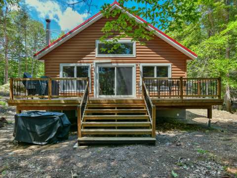 LE RASSEMBLEUR CABIN – Pourvoirie du Lac Berval