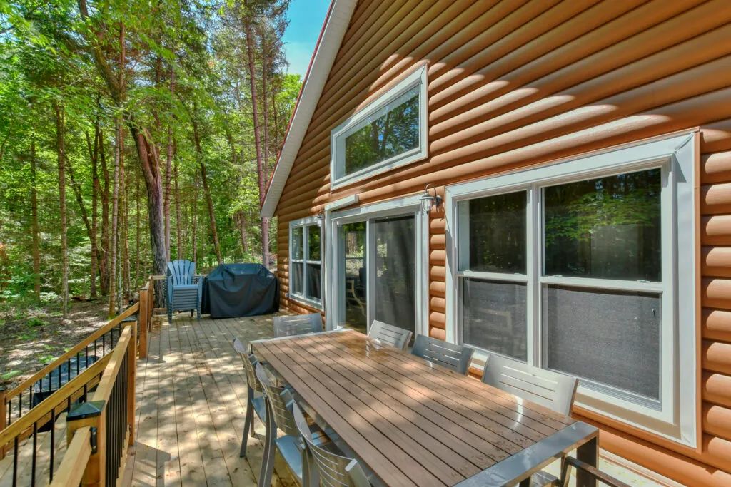 LE RASSEMBLEUR CABIN — Pourvoirie du Lac Berval – Pourvoirie du Lac Berval