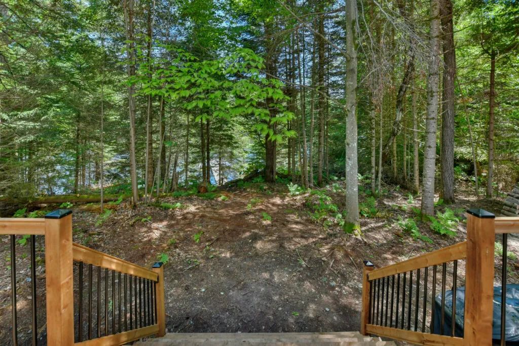 LE RASSEMBLEUR CABIN — Pourvoirie du Lac Berval – Pourvoirie du Lac Berval