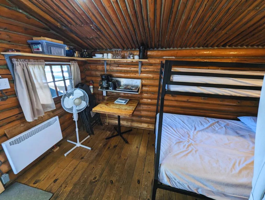 CAMP LE ROBINSON – Pourvoirie du Lac Berval