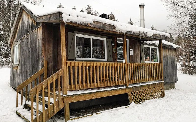 Chalet #10 — Pourvoirie du Lac Croche – Pourvoirie du Lac Croche