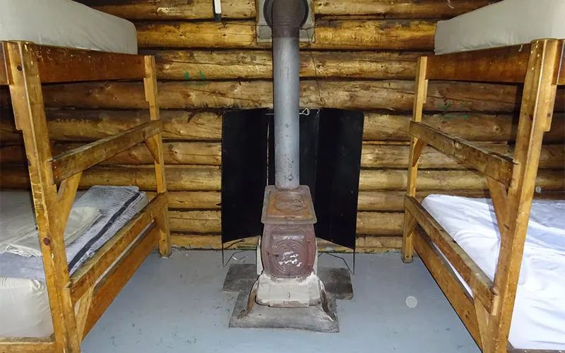 Chalet rustique — Pourvoirie du Lac Croche – Pourvoirie du Lac Croche