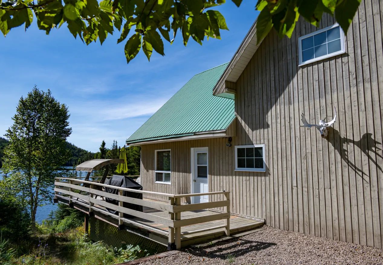 CHALET 8 — Pourvoirie du Lac Croche – Pourvoirie du Lac Croche