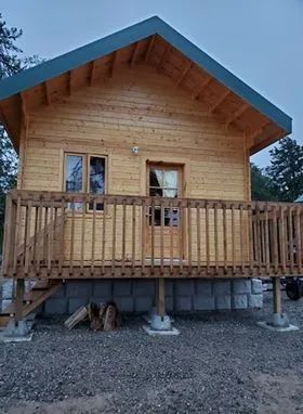 Chalet - Numéro 8 — Pourvoirie du Lac Faillon – Pourvoirie du Lac Faillon